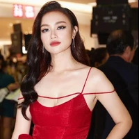 Hạnh Thảo//Chị//