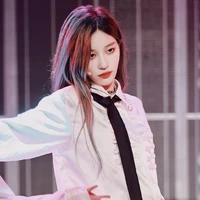 Vương Dịch - cô