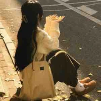 Hạ Tĩnh Nhi [ trợ lý kiêm quản lý ]