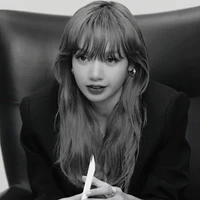 Lalisa Monobal(cô)