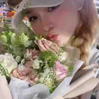 phan hoàng thuý vy/vlary