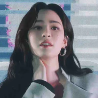 Lingling Sirilak Kwong(Cô)