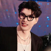 Trần Minh Hiếu (HIEUTHUHAI): E