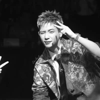 Phạm Anh Quân • 97