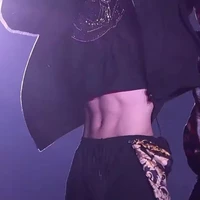 T/g ít nói,nóng nảy,cute,thích phán xét