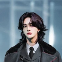 Hwang Hyunjin (H2)