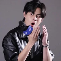 thằng t/g xinh gái