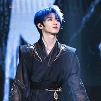 Chu Chí Hâm ( hắn )