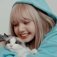 Lalisa Manobal (Cô)