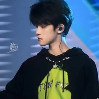 uống Tuấn Hy