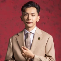 Phạm Vũ Hoài Nam- Red