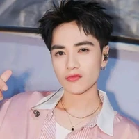 quang hùng
