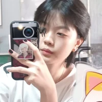 Nhỏ t/g mê gái🐢