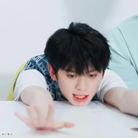Tả Hàng _ em