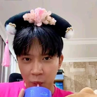 Nguyễn Công Vinh⋆Lạc Lạc