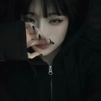 Hạ Thư Kỳ - Cô