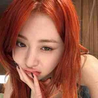 Julia (tác giả)