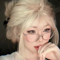 Huỳnh Trần Ngọc Thương (chị họ n9)