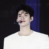 Hùng Huỳnh