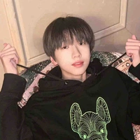 Nhiếp Vĩ Thần-hắn