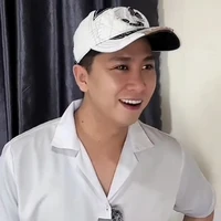 Hoàng Thanh  Tiền  ( anh Hoàng )