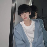 左奇函「 cậu 」