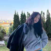 Jennie Kim -Em