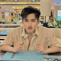 Hùng Huỳnh