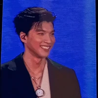 Minh Hiếu ( Bạn quanh)