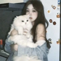 Thanh Trà[ Chủ tiệm bánh]