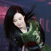 Tằng Ngải Giai