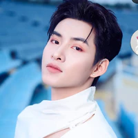 Hùng Huỳnh