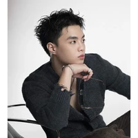 Negav (CEO cty Embes)