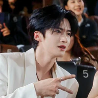 Ly Luân