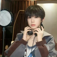 Trần Dịch Hằng _cậu