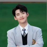 hùng Huỳnh