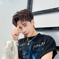 Lê Quang Hùng (Phone)