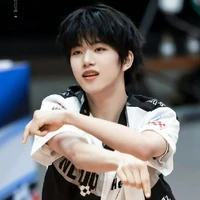 Trương Hàm Thụy ( cậu )