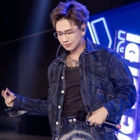 Lou Hoàng
