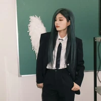 Vương Dịch - cô