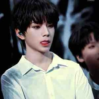 Vương Lỗ Kiệt_gã3