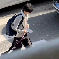 ALong đáng yêu của tác giả