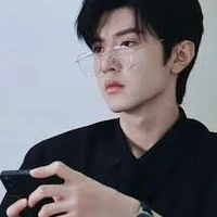 Tang Diên / đội trưởng AIKL/Charlie- mid