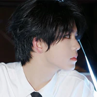 Vương Hạo | Gã