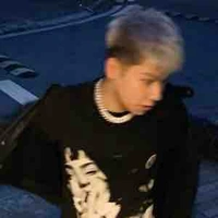 Trung Hiếu ( StrangeH ) 