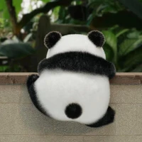 con gấu lùn này là Juli