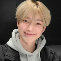 Kim Seonwoo - w