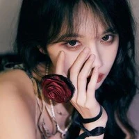 Tống Hân Nhiễm(cô)