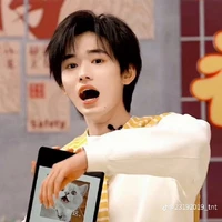 Tống Á Hiên