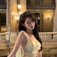 Bà Trịnh-mẹ nàng